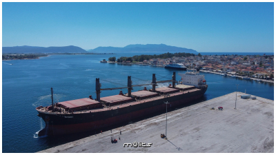 Συνεχίζει να φιλοξενεί μεγάλα εμπορικά πλοία το λιμάνι της Πρέβεζας (pics)