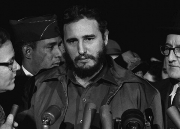 Στις 19 Απριλίου 2011 ο Φιντέλ Κάστρο παραιτείται από Γ.Γ. του Κ.Κ. Κούβας